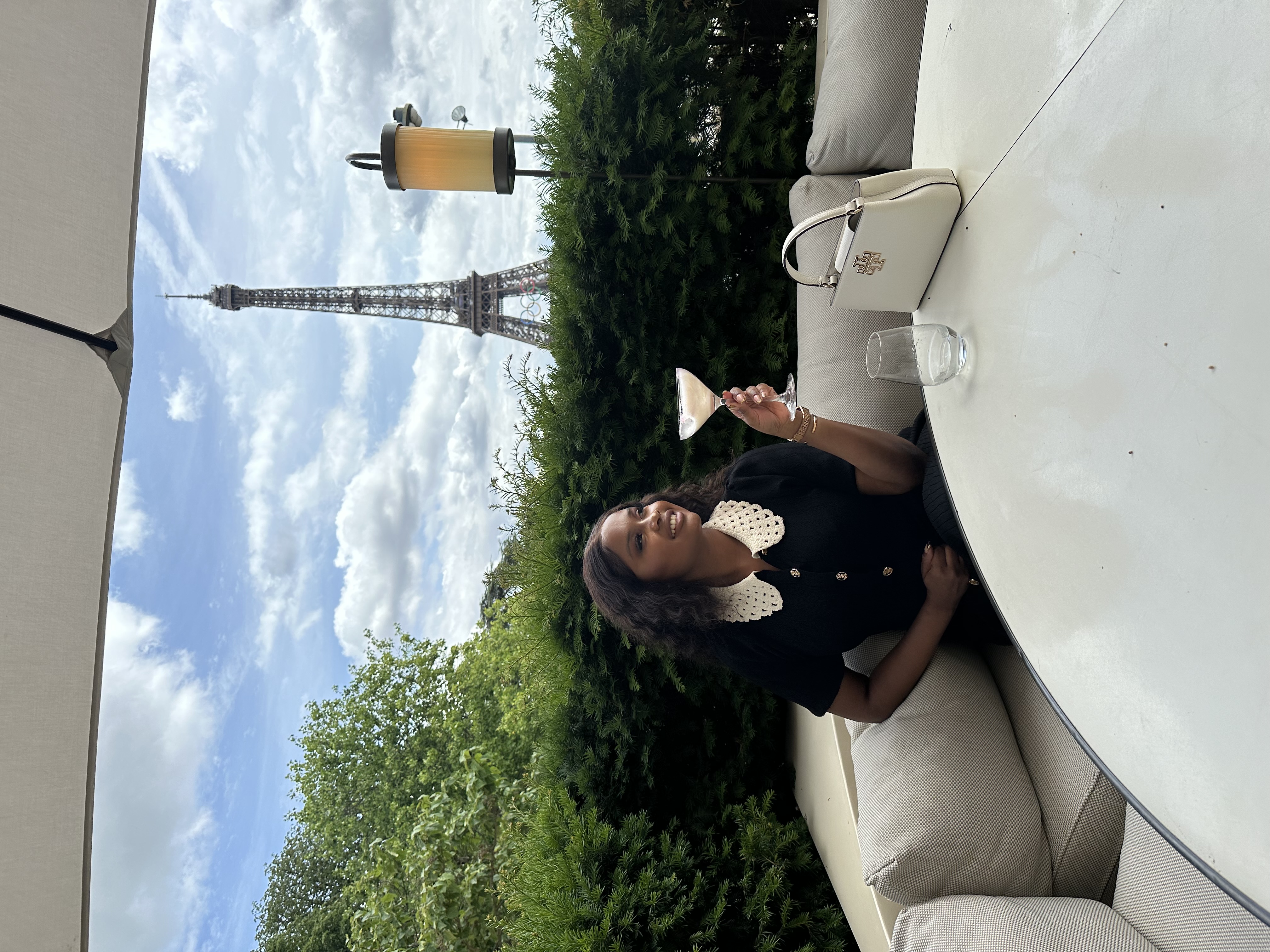 Divine Travel Agency